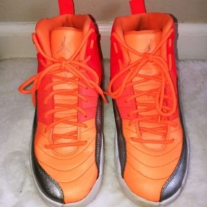 Jordans retro 12
